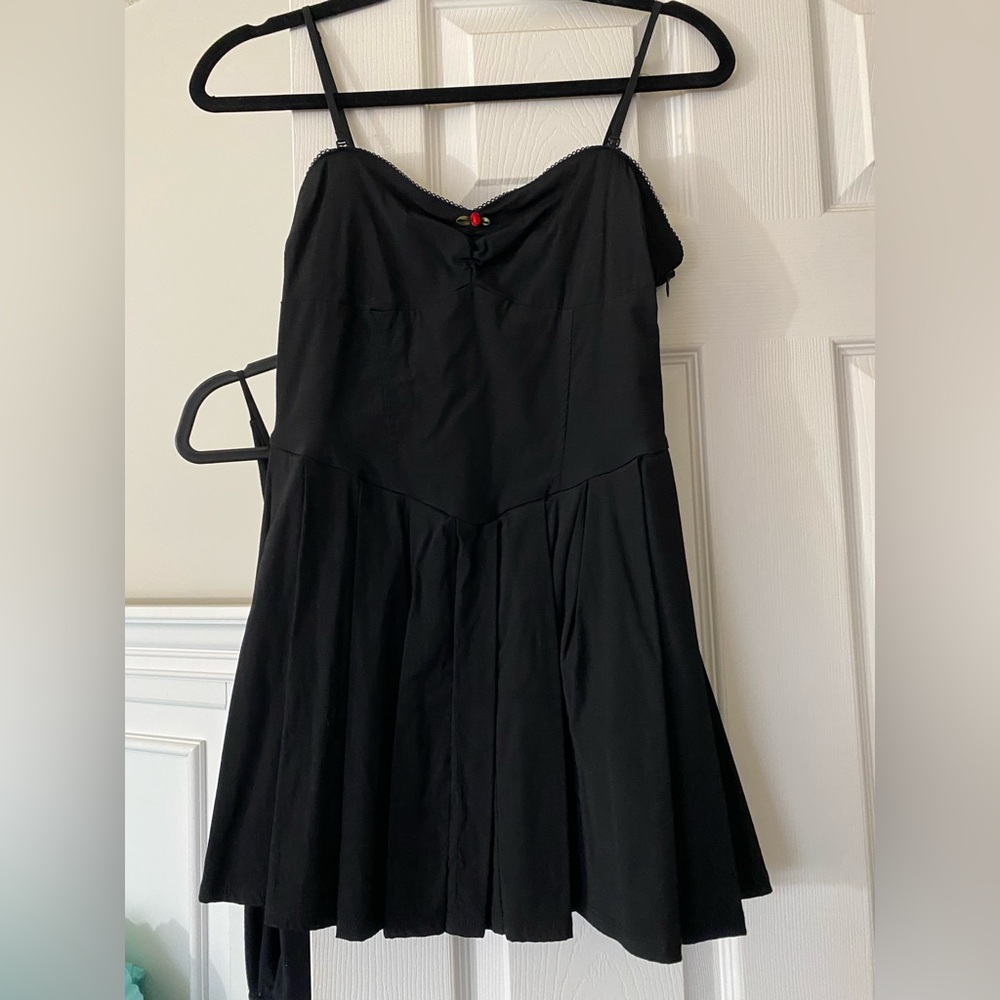 Elegant Black Dress